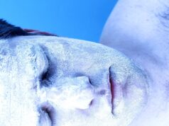 ජෛව ස්ථිතිකරණය: මරණින් පසු මිනිස් සිරුර නැවත පණ ගැන්වීම ජෛව ස්ථිතිකරණය (Biostasis) යනු විද්යාත්මකව ඉතා උසස් හා ආන්තරීය සංකල්පයකි. මෙම තාක්ෂණය මගින් මිනිස් ශරීරය හෝ මොළය අඩු උෂ්ණත්වයකදී ආරක්ෂා කිරීම (cryopreservation) හරහා අනාගතයේදී ඒවා නැවත පණ ගැන්වීමේ හැකියාව ගැන සලකා බලයි.